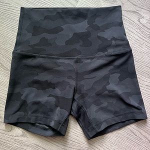 Lululemon Align 4in, size 2